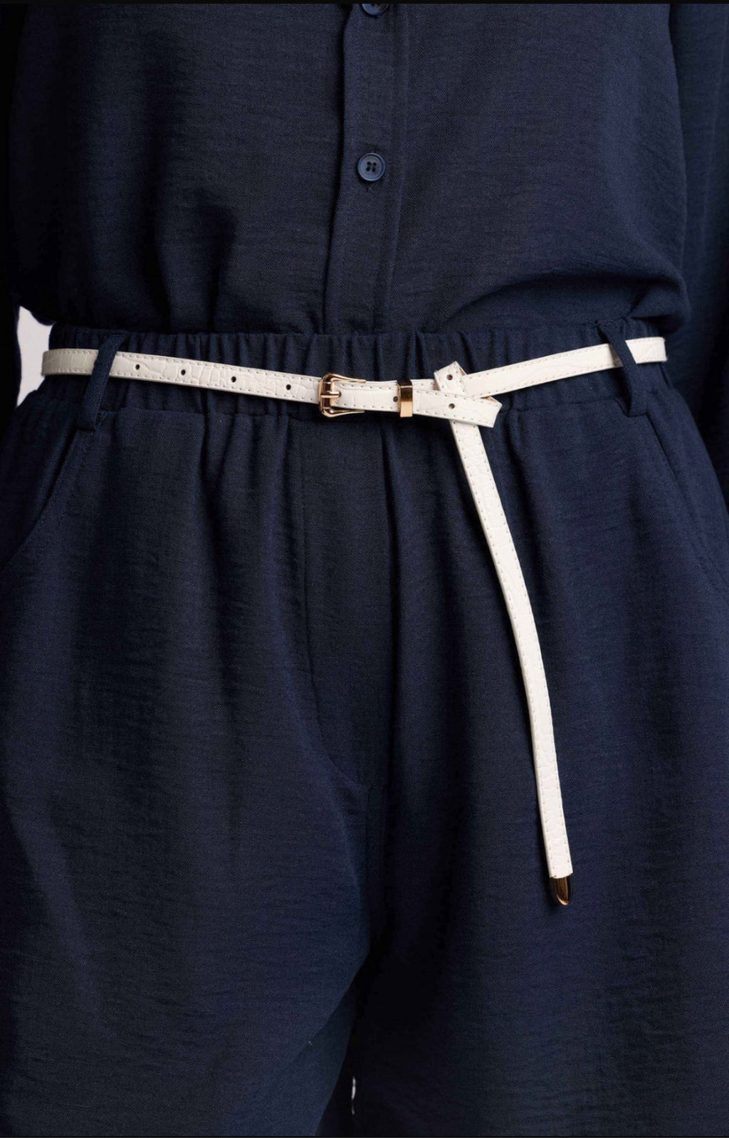 PANTALONI CORTI CON CINTURA -MERINO