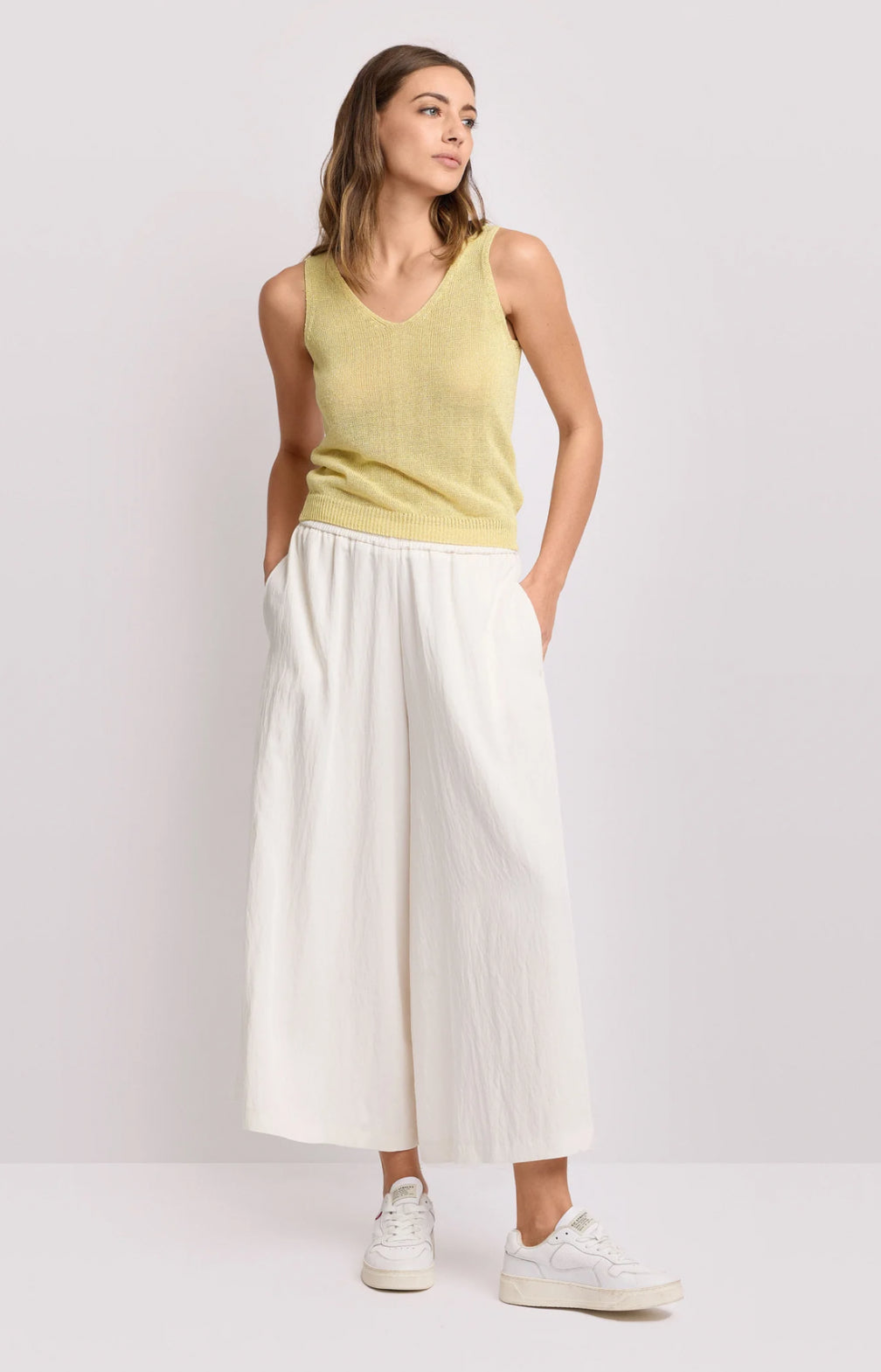 TOP IN MAGLIA CON SCOLLO A V - EUPORO